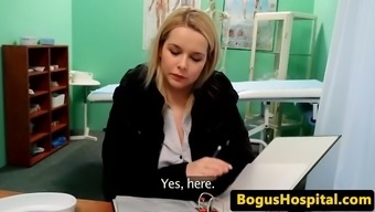 Amateur Euro Babe Pussylicked In Docs Office