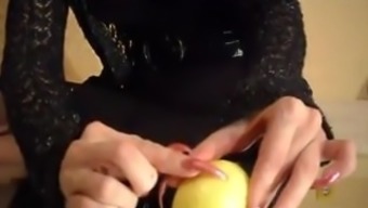 Long Sharp Nails Destroy Citrus