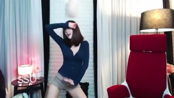 Sexy Korean Girl Dancing Wang Si Cong