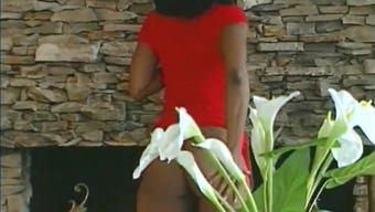 Ebony In High Heels Screaming As Her Anal Is Penetrated Hardcore In Mmf Sex