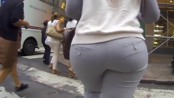 Big Butt Shaking In Pants Milfs