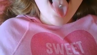 Sweet Teen Shaved Mound. Delicious Pussy 7:07
