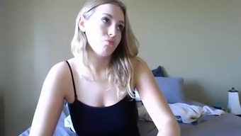 Blonde Girl Masturbates In Front Of Her Cam