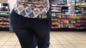 Big Wide Latina Milf Butt