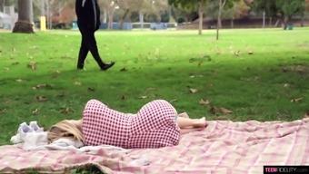 Teen Babe Anastasia Knight Loves To Swallow Strangers Cum In The Park