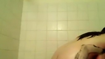 Webcam Shower Show