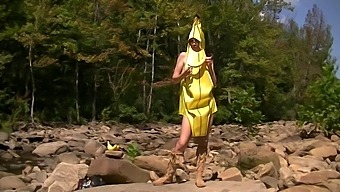 On The Second Day Of Halloween Willamina Is A Banana