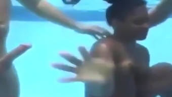 Black Woman  Sucking 2 Cocks Underwater