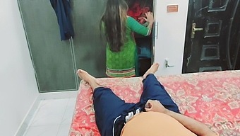 Dick Flash To Real Pakistani Maid While She Is Working