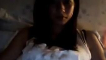 Cute Asian Girl Masturbating On Webcam