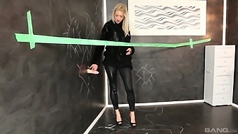 Appealing Blonde Uses The Gloryhole For The Most Arousing Hardcore Scenes
