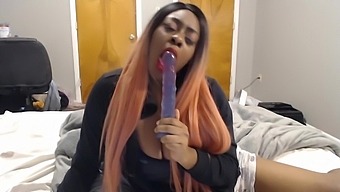 [Roleplay] [Pov] Sexy Ebony Babe Welcomes You Home And Masturbates And Plays With Her Toy!