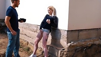 Hardcore Outdoors Fucking With Amateur Blonde Stranger Tereza