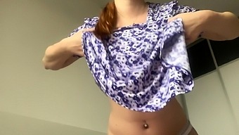 Sexy Amateur Girl Striptease Webcam