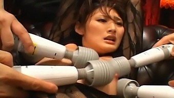 Trimmed Japanese Chick Risa Murakami Gets Pleasured With Vibrators