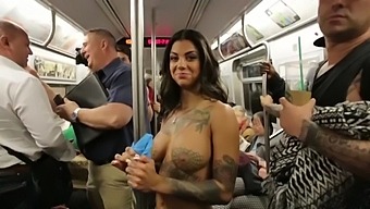 Bonnie Rotten Walked Topless In New York