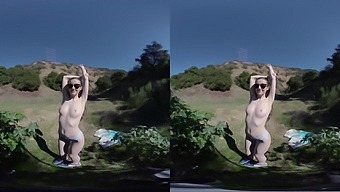Fans - Beautiful Amateur Outdoor Nude Exhibition