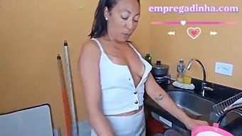 Maid Starts Working Without Uniform