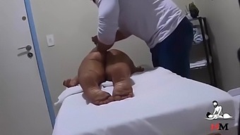 Nymphet Enjoyed The Massage And Ended Up Fucking With Masseuse Hidden Camera Caught Everything