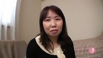 Akemi, 49, Who Hasn'T Had Sex In Over A Decade, Is Ready To Let Go Of Her Frustration. - Intro