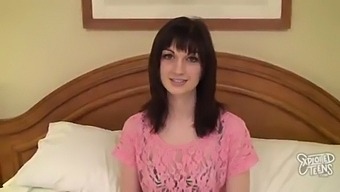 Teen Amateur Gets Wild In This Video