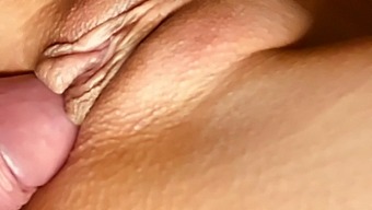 Milf'S Close-Up Wet Pussy: A Slow Motion Masturbation Session