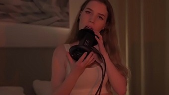 Wake Up With An Asmr Session From A Big-Butt Beauty