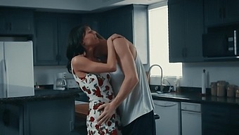 Naughty Lexi Foxy'S Natural Beauty And Sexy Moves In Kitchen