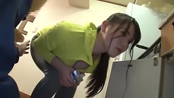 Japanese Woman'S Amazing Blowjob And Crying
