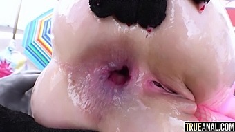Lauren'S Anal Adventure Ends With A Cumshot