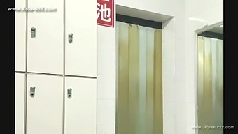 Hidden Camera Captures Chinese Showering In High Definition