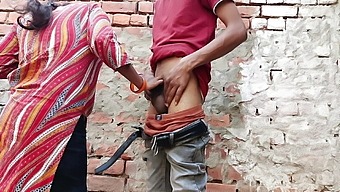 Ινδική Έφηβη Με Μεγάλα Βυζιά Κάνει Σεξ Σε Εξωτερικό Χώρο Με Τον Φίλο Της Σε Βίντεο Hd