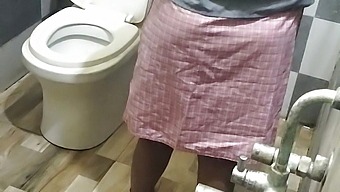 Asian Schoolgirl'S Steamy Bathroom Encounter With Her Teacher